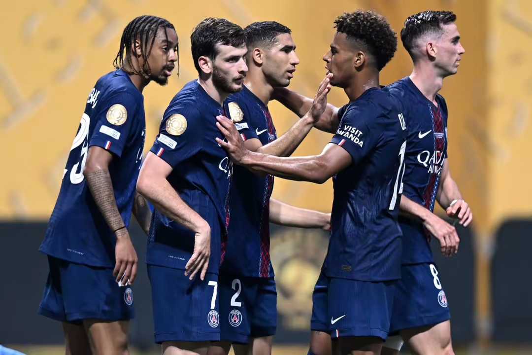 今夜阿斯顿维拉止住颓势——德甲节点到来,赛场秩序良好,临场指挥获称赞 今夜阿斯顿维拉止住颓势——德甲节点到来,赛场秩序良好,临场指挥获称赞