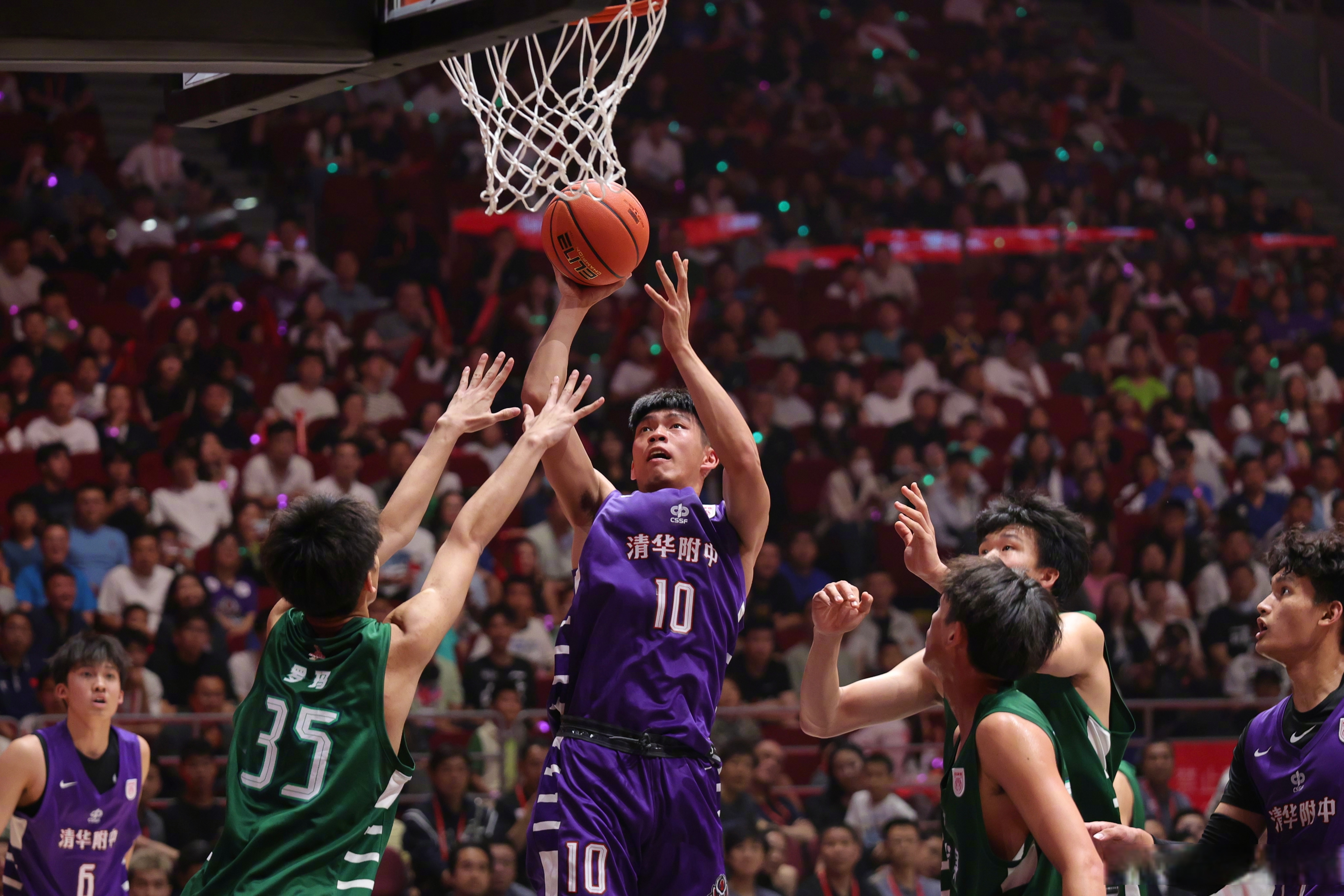 冠军退役引发热议 冠军退役引发热议