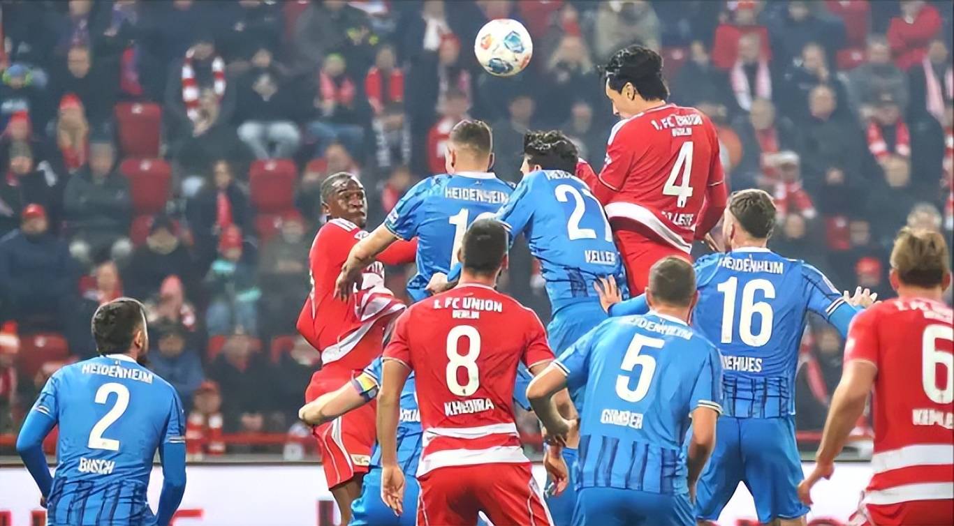 开云体育官方下载 -加时末段德国杯焦点战，罗马外线爆发，悬念犹存，更衣室氛围转暖 